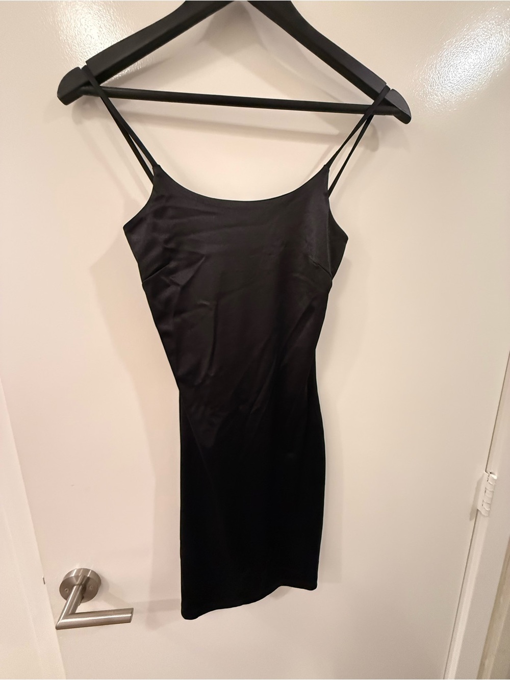 Slim Black Mini Slip Dress with Spaghetti Straps
